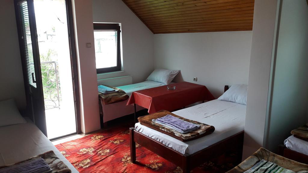 Mico Np Guest House Yeni Pazar Dış mekan fotoğraf